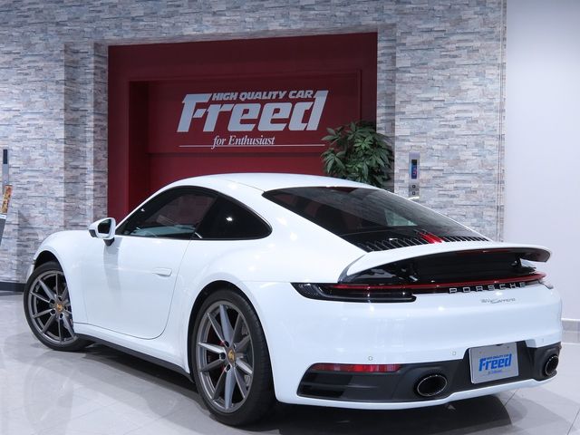 Porsche 911 2020-05 189096-1
