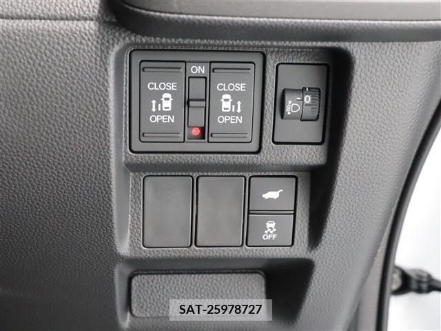 Honda e 2024-03 377181-28