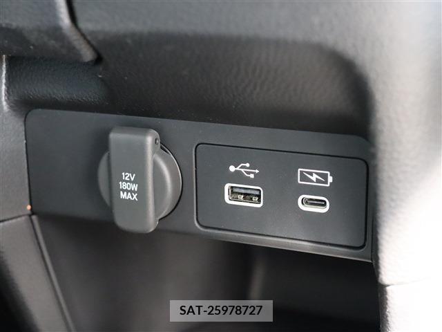 Honda e 2024-03 377181-27