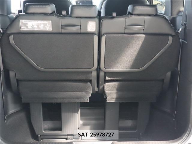 Honda e 2024-03 377181-17