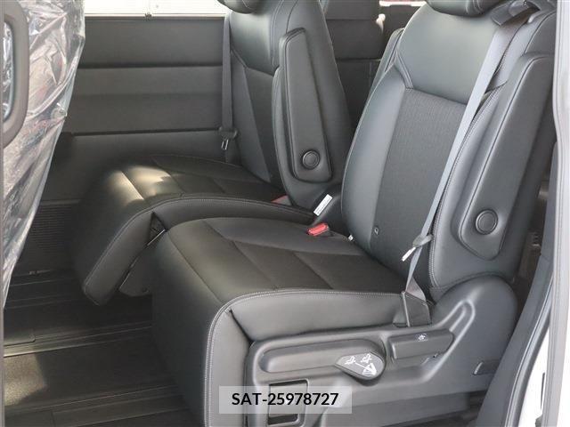 Honda e 2024-03 377181-15