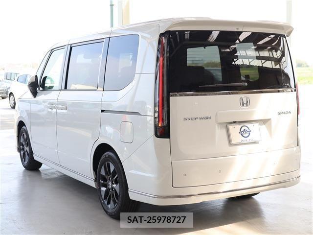 Honda e 2024-03 377181-22