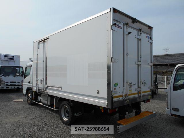 Mitsubishi CANTER 2017-02 201378-1