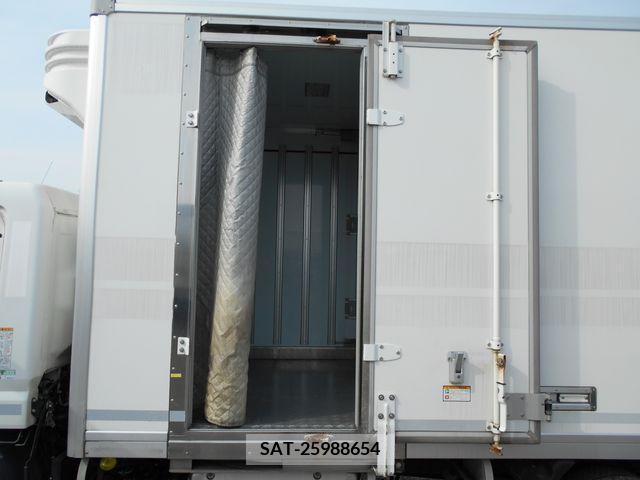 Mitsubishi CANTER 2017-02 201378-7