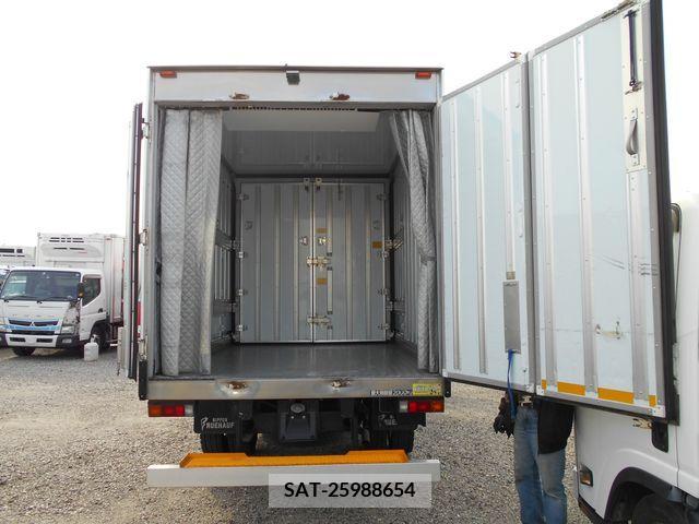 Mitsubishi CANTER 2017-02 201378-8