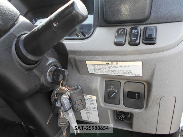 Mitsubishi CANTER 2017-02 201378-17