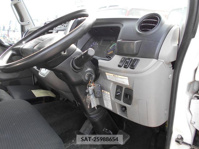 Mitsubishi CANTER 2017-02 201378-13