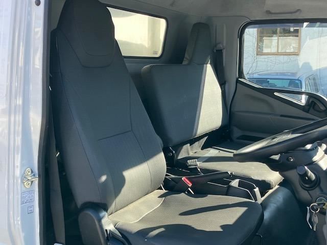 Mitsubishi CANTER 2019-05 184275-2