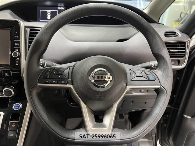 Nissan SERENA 2018-03 324951-24