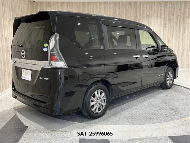 Nissan SERENA 2018-03 324951-4