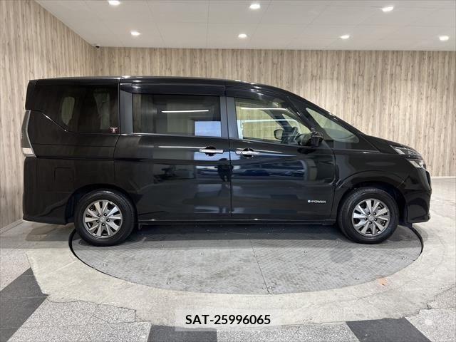 Nissan SERENA 2018-03 324951-3