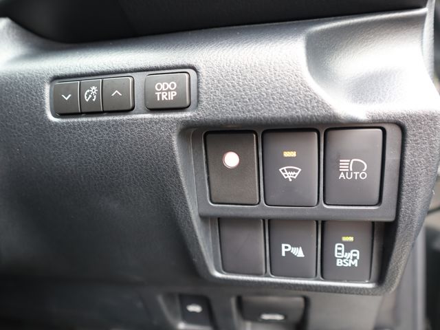 Lexus IS 2016-12 22331-20