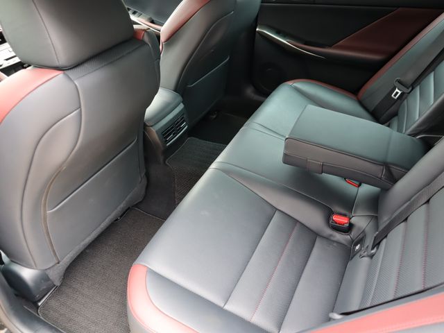 Lexus IS 2016-12 22331-11