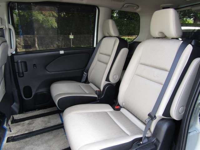 Nissan SERENA 2019-05 16436-9