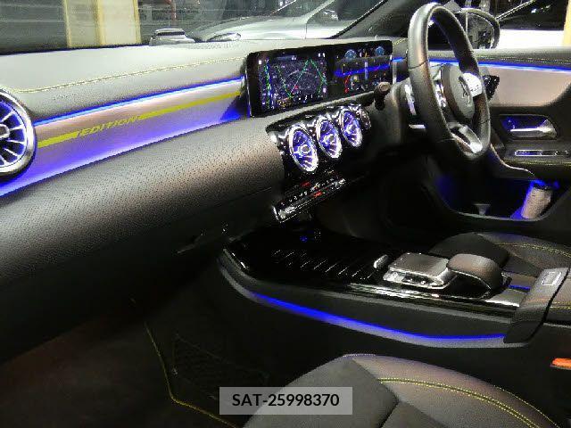 Mercedes Benz A-CLASS 2018-12 206469-1