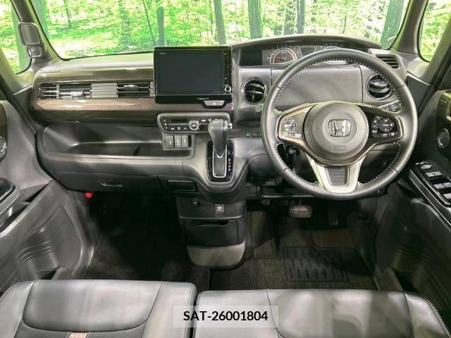 Honda N BOX CUSTOM 2019-03 221563-1