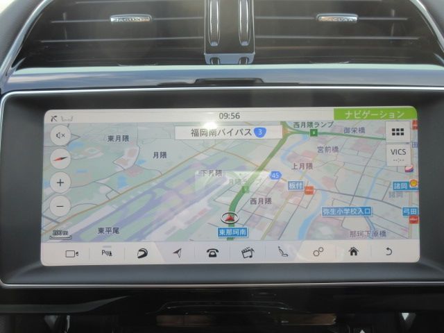 Jaguar F-PACE 2018-11 187278-6