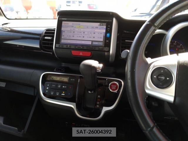 Honda N BOX CUSTOM 2016-02 280208-17