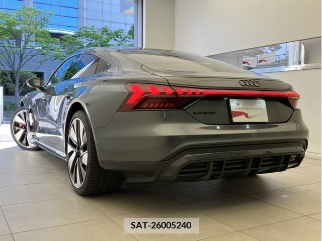 Audi E-TRON 2023-06 261153-5