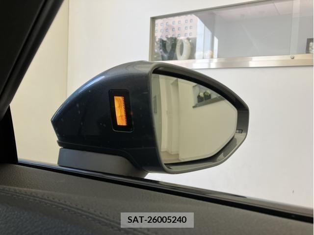 Audi E-TRON 2023-06 261153-13