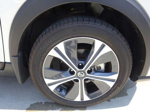 Nissan KIX 2021-01 24059-14