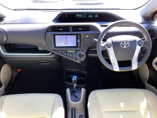Toyota AQUA 2013-05 13465-1