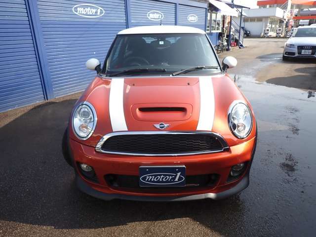 Bmw MINI 2013-06 933-1