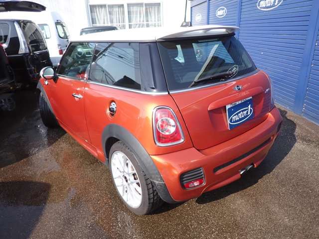 Bmw MINI 2013-06 933-4