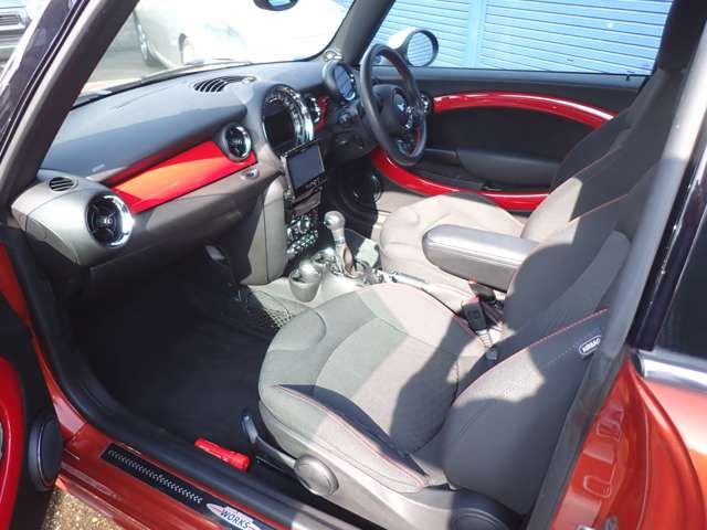 Bmw MINI 2013-06 933-7