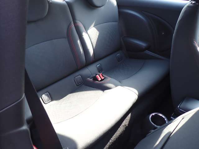 Bmw MINI 2013-06 933-9