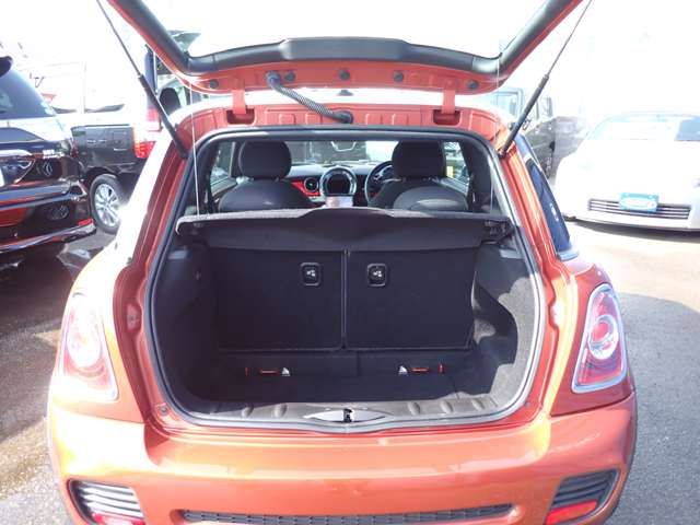 Bmw MINI 2013-06 933-5