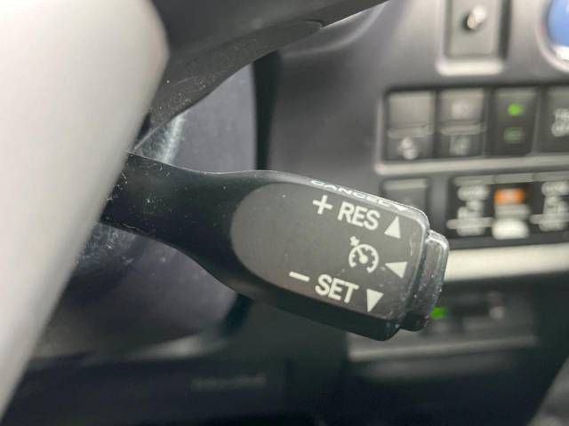 Toyota ESQUIRE 2020-09 9352-6