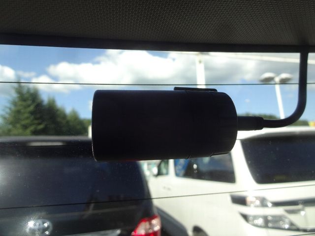 Toyota VOXY 2015-08 6819-29