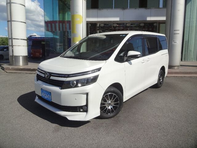 Toyota VOXY 2015-08 6819-0