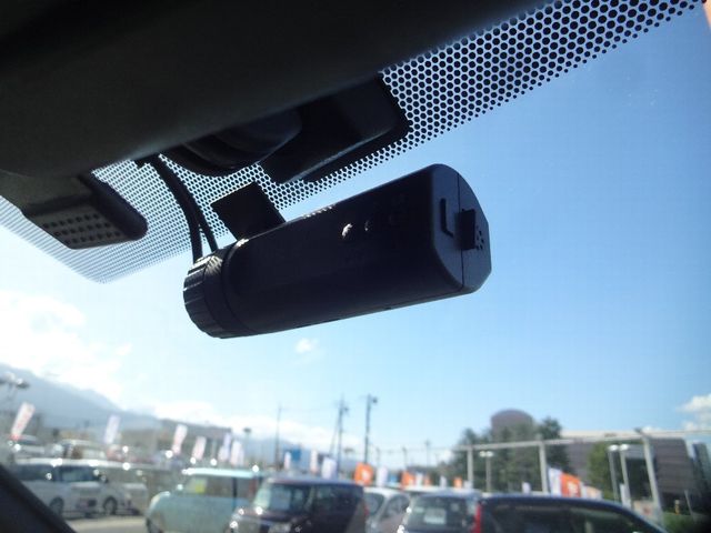 Toyota VOXY 2015-08 6819-23
