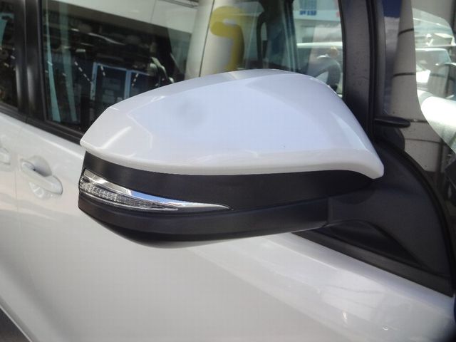 Toyota VOXY 2015-08 6819-24