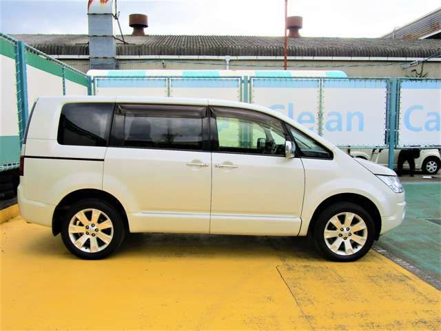 Mitsubishi DELICA D5 2016-12 9748-5