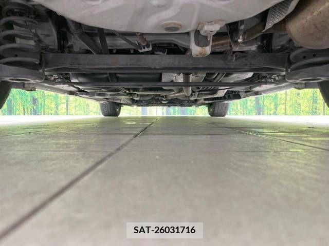 Toyota PRIUS ALPHA 2012-03 381271-19