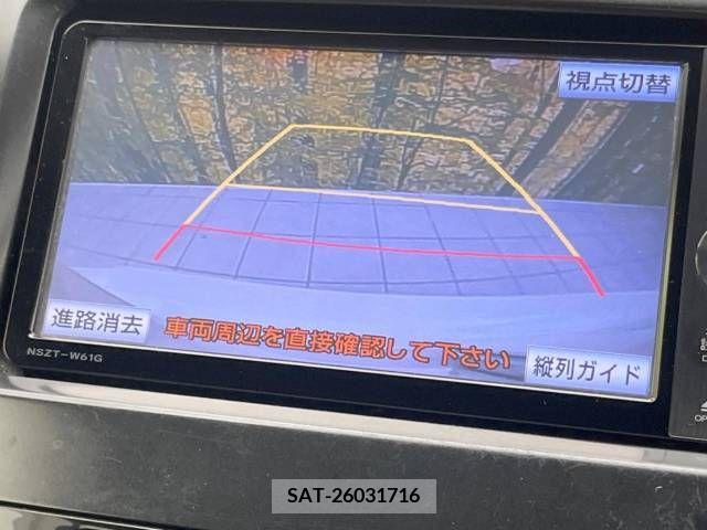 Toyota PRIUS ALPHA 2012-03 381271-3