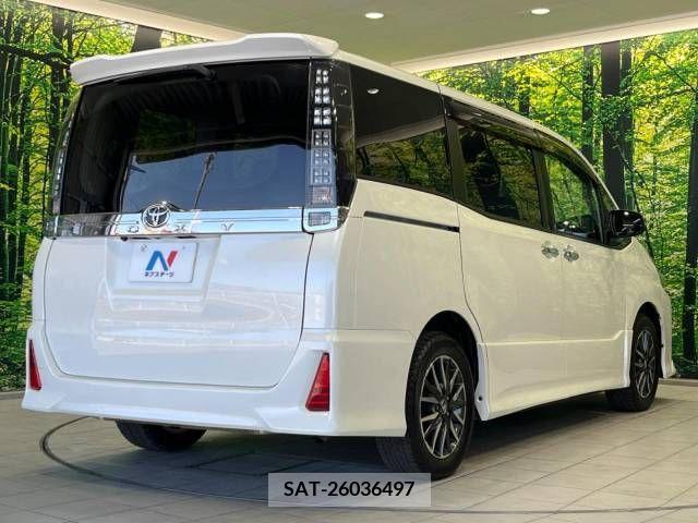 Toyota VOXY 2015-12 288902-17