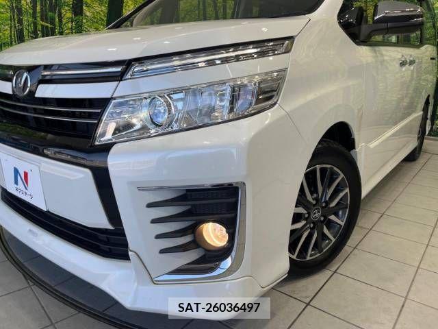 Toyota VOXY 2015-12 288902-12