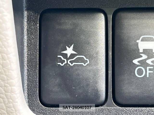 Nissan DAYZ 2015-10 387705-2