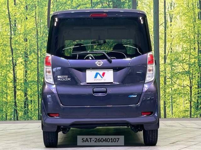 Nissan DAYZ 2015-10 387705-15