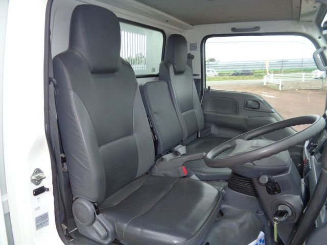 Isuzu ELF TRUCK 2016-10 15977-7