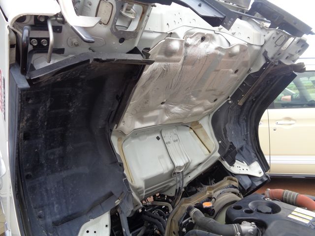 Isuzu ELF TRUCK 2016-10 15977-24