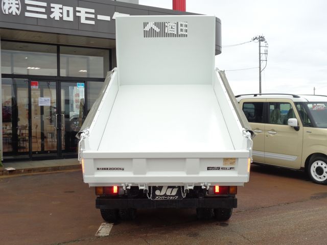 Isuzu ELF TRUCK 2016-10 15977-15