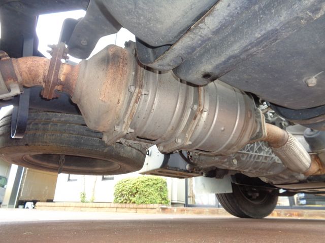 Isuzu ELF TRUCK 2016-10 15977-19