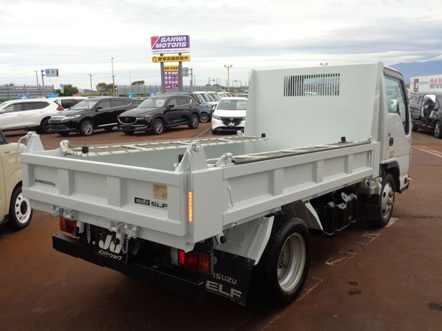 Isuzu ELF TRUCK 2016-10 15977-2