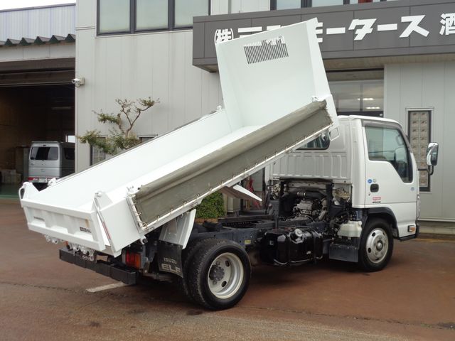 Isuzu ELF TRUCK 2016-10 15977-16