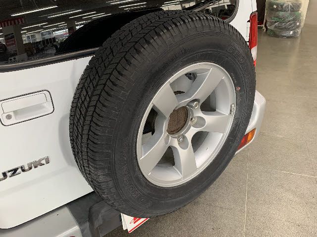 Suzuki JIMNY SIERRA 2005-03 22895-23